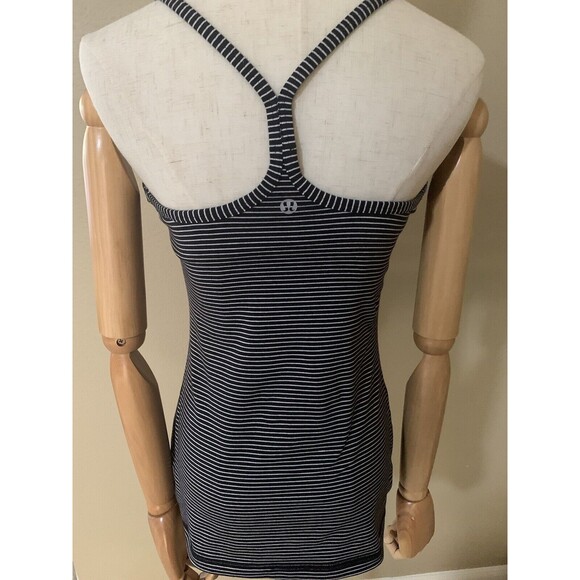 Lululemon Women Power Y Tank Luon Parallel Stripe Black/White Shelf Bra Top SZ 6 - Picture 5 of 9